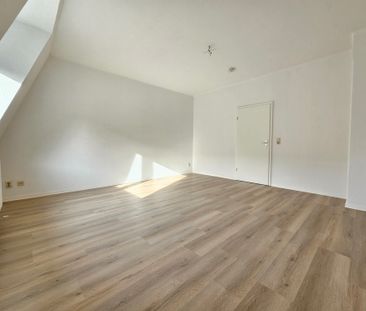 Schön renovierte Wohnung mit Einbauküche - Photo 3