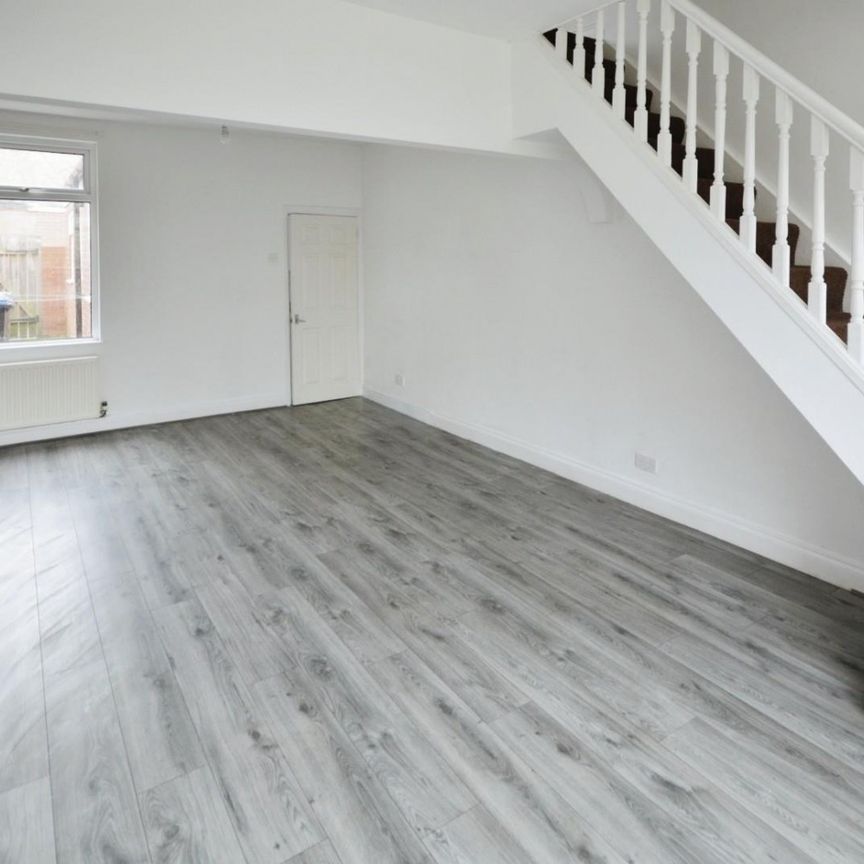 2 bedroom House To Let - Photo 1