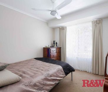 PRICE REDUCTION: Spacious Private Family Home - Photo 4