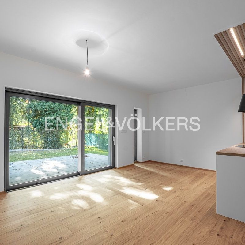 Pronájem vily 146 m², U trativodu 1204, Praha - Photo 1