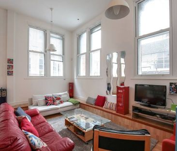 1 Bed Flat, George St, L3 - Photo 1