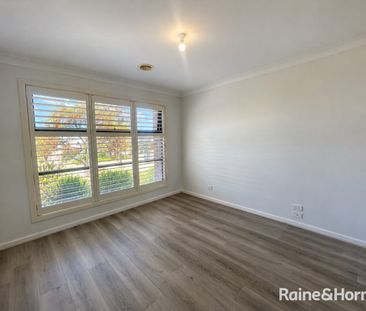 Modern Living in a Prime Doreen Location! - Photo 5