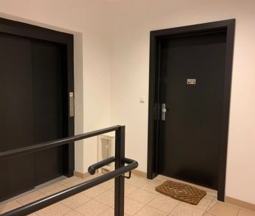 1140! Helle 2-Zimmer Wohnung mit Balkon und Tiefgaragenplatz ab Jun... - Foto 3