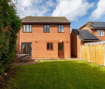 Bickleigh Crescent, Furzton, Milton Keynes, MK4 - Photo 4
