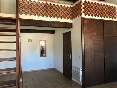 Location Appartement 1 pièce 46m² PIERREFEU DU VAR 83390 - Photo 2