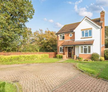 4 bedroom detached house to rent - Photo 2