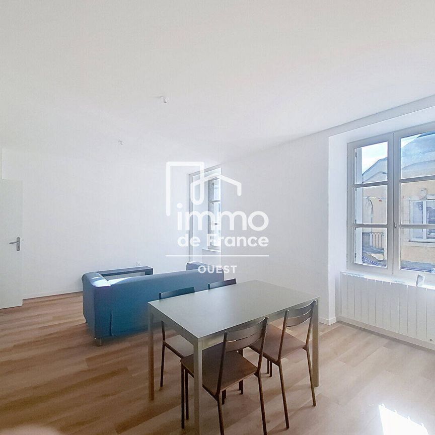 Location appartement 2 pièces 40 m² à Évron (53600) - Photo 1