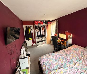 2 Bed Maisonette, London, N18 - Photo 4