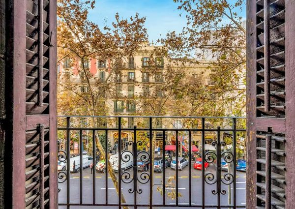 Ronda de Sant Pere, Barcelona, Catalonia 08010