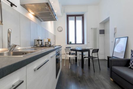 Intimate and nice single room in Via Pezzotti - Photo 2