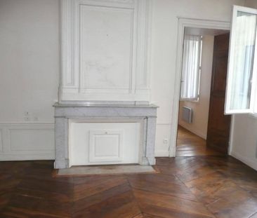 Location appartement t3 65 m² à Villefranche-de-Rouergue (12200) - Photo 3