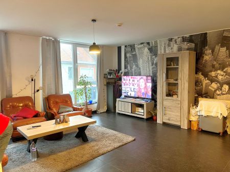 Duplex-appartement met 2 slaapkamers en garage. - Photo 2