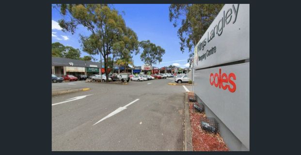 Family Living in Kings Langley - 3 Bedrooms! - Photo 1