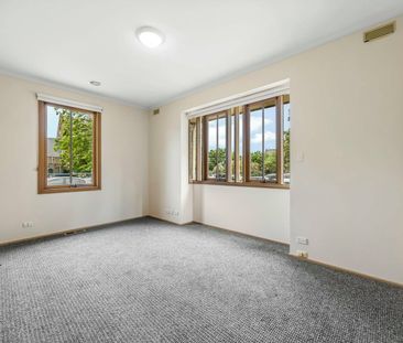 FIVE BEDROOM HOUSE IN GREAT CENTRAL LOCATION - Photo 5