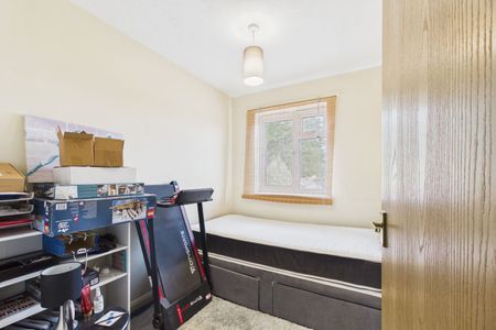 2 Bedroom - Photo 5