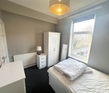 St Ann's Mount (Room 3), Leeds, Burley - Photo 4