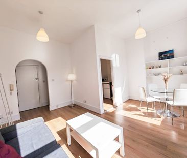 1 Bed Flat, Boundary Road, NW8 - Photo 5