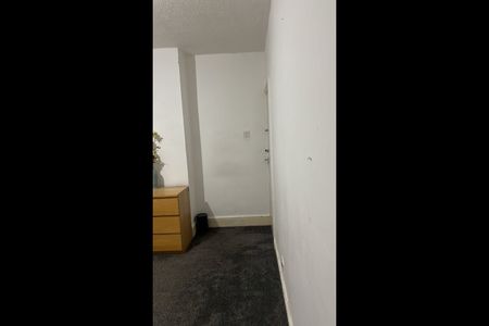 Room in a Shared House, Garton View, LS9 - Photo 4