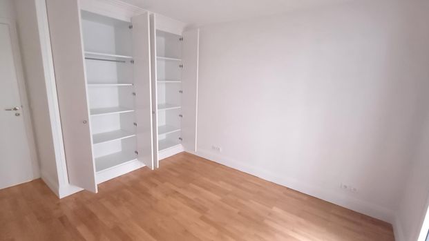 location Appartement F4 DE 104.67m² À PARIS - Photo 1