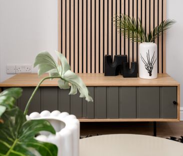 Park Street Room 2 - Photo 1