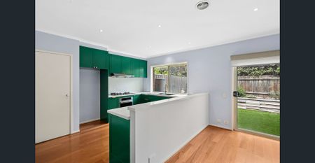 Exceptionally Located Home in Rippleside - Photo 4