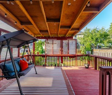 For Lease - 177 Surbray Grove, Mississauga, Ontario - Photo 2