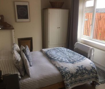 1 bedroom semi-detached bungalow to rent - Photo 5