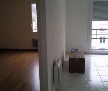 Location appartement 2 pièces - 41m² à Montluel (01120) - Photo 3