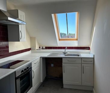 1 bedroom flat to rent - Photo 2