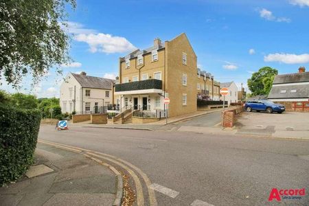 Primrose Hill, Brentwood, CM14 - Photo 4
