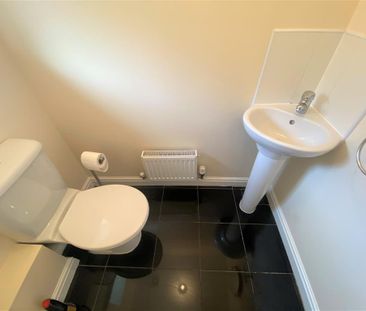 Nightingale Close - Photo 5