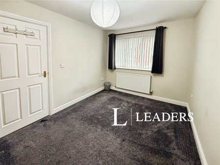 2 bedroom apartment to rent Sunny Bank, Stoke-on-Trent, Staffordshire, ST6 - Photo 3