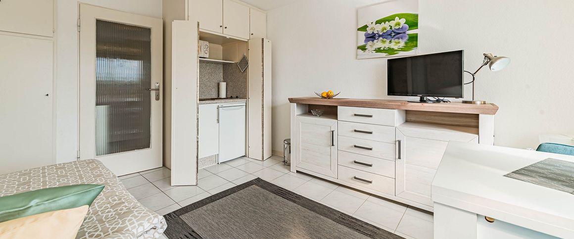 City-Residence: Möbliertes Apartment mit Balkon, zentral in Offenbach - Photo 1