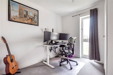 Modern 2 bedroom and 2 bathroom apartment on the Monksmoor Park Development in Daventry - Photo 5