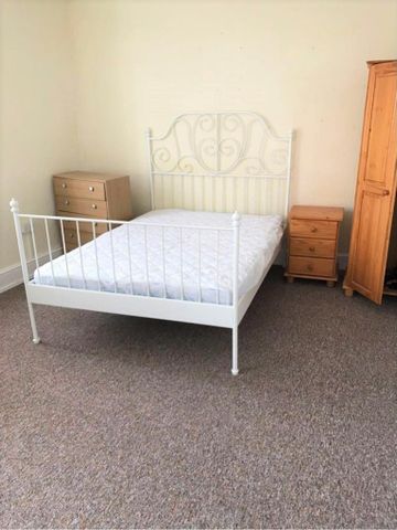 4 bedroom house to rent - Photo 2