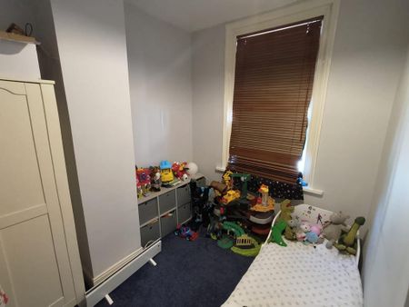 3 bedroom terraced house to rent - Photo 5