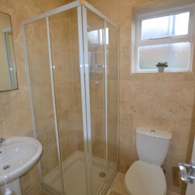 Ground floor flat to rent - Photo 1