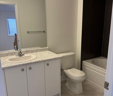 For Lease - 65 Velvet Way, Thorold, Ontario - Photo 3