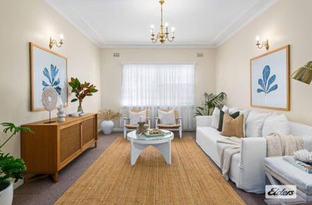 Charming Light-Filled Cottage in Prime Location - Photo 3