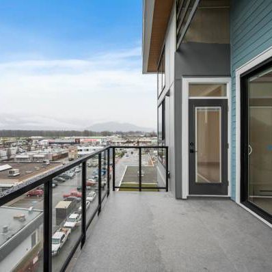 UNIT 1204 - BEAUTIFUL brand new Vantage 2 bedroom units - Photo 3