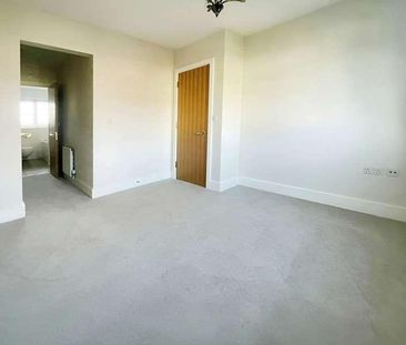 Oakley Gardens, Maidenhead, SL6 - Photo 3