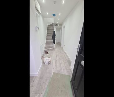 Room in a Shared House, Rayners Lane, HA2 - Photo 3
