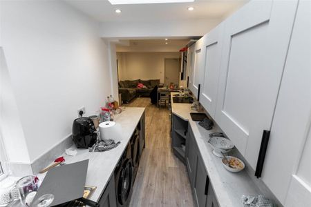 5 bedroom house to rent - Photo 3