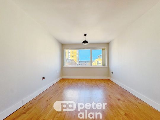 Falcon Drive, Cardiff Bay, Cardiff - Photo 1