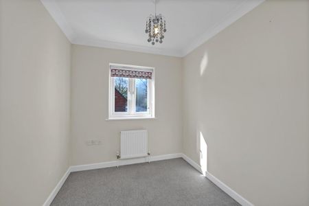 3 bedroom detached house to rent - Photo 3