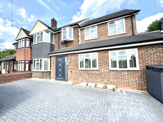 Old Ruislip Road, Northolt, UB5 6QQ - Photo 1