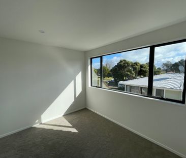 Unit 2, 48 McLean Avenue, Papatoetoe, Auckland - Photo 1