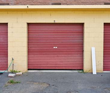 2 bedroom apartment (second level), 1 living, 1 bathroom (separate ... - Photo 5