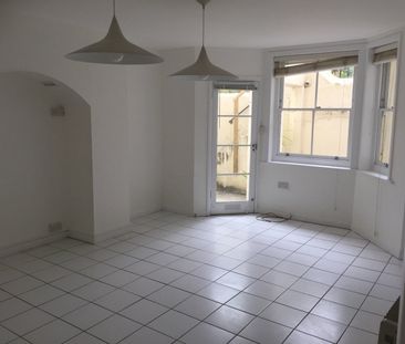 Studio Flat, Holland Road, BN3 - Photo 4