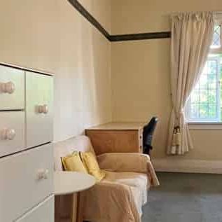 Fully Furnished Studio Room Available Now - Photo 1